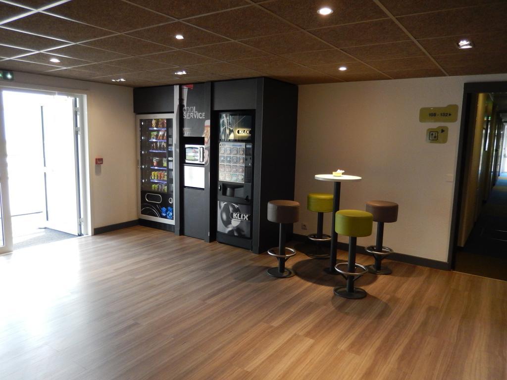 Ibis Budget Pau Est Buitenkant foto
