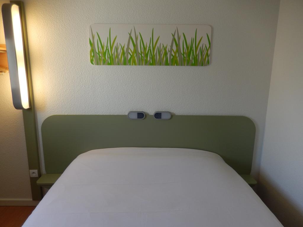 Ibis Budget Pau Est Kamer foto