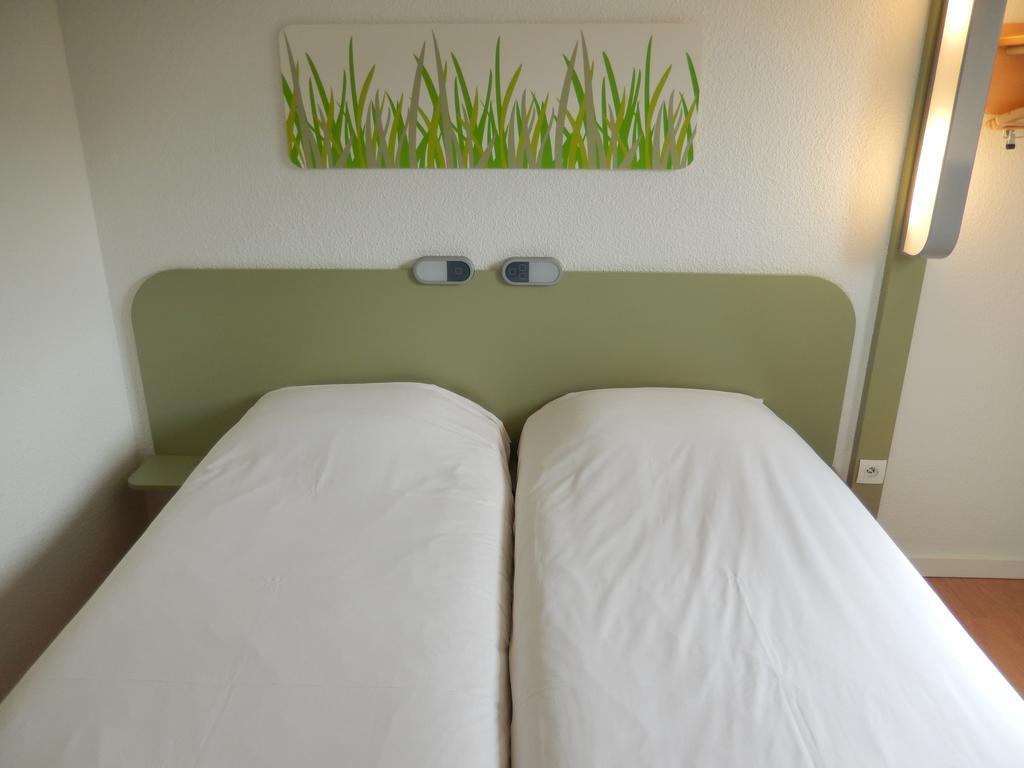 Ibis Budget Pau Est Kamer foto
