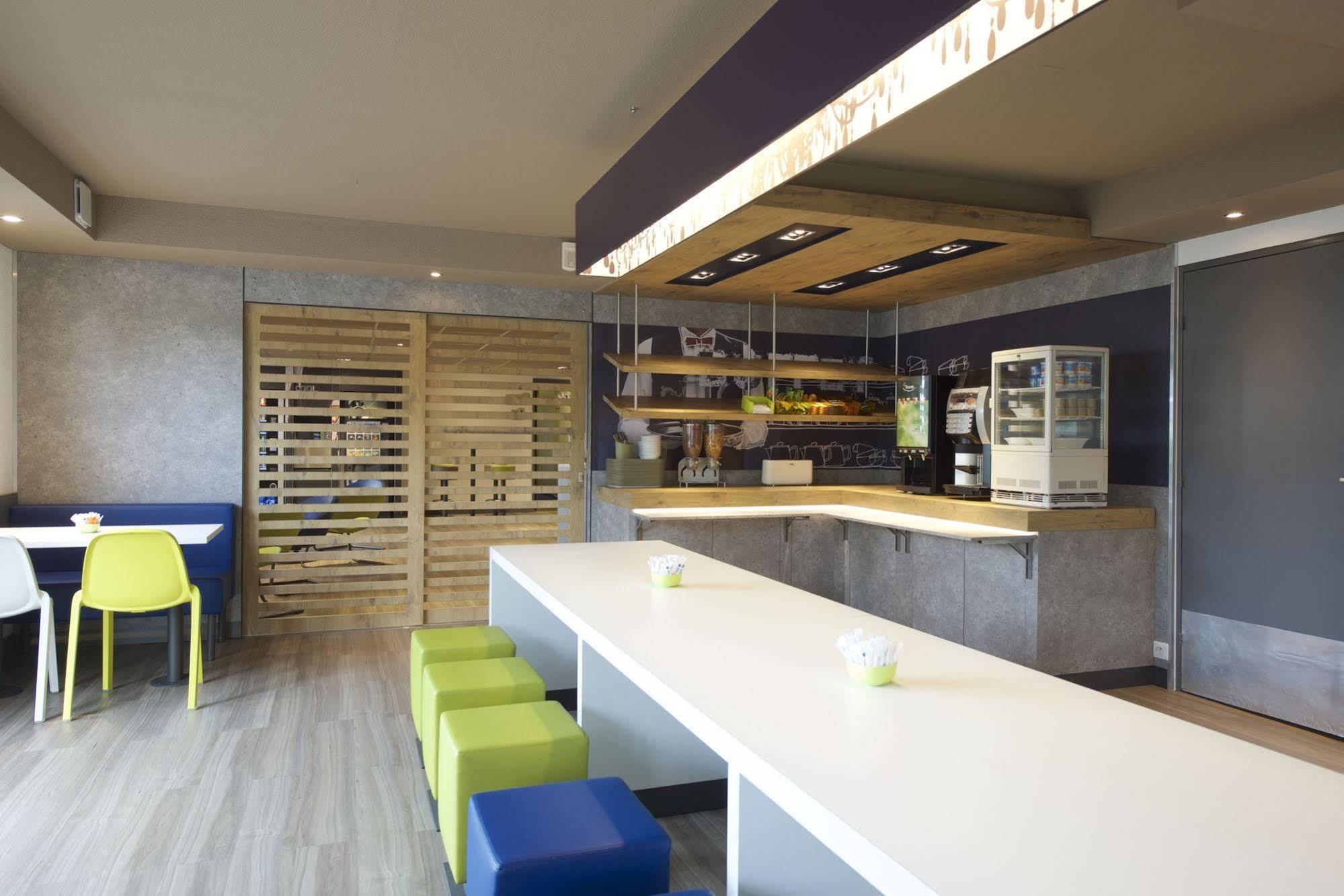 Ibis Budget Pau Est Buitenkant foto