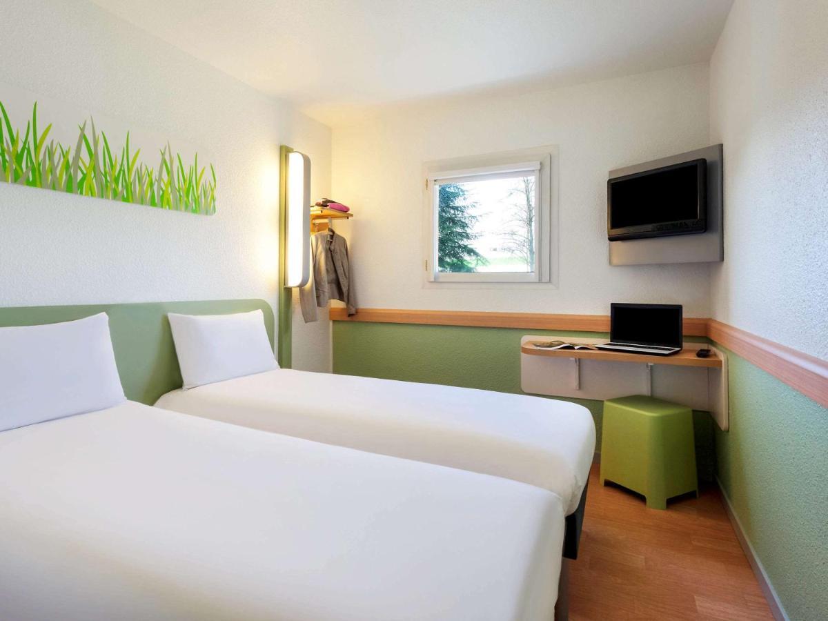Ibis Budget Pau Est Buitenkant foto