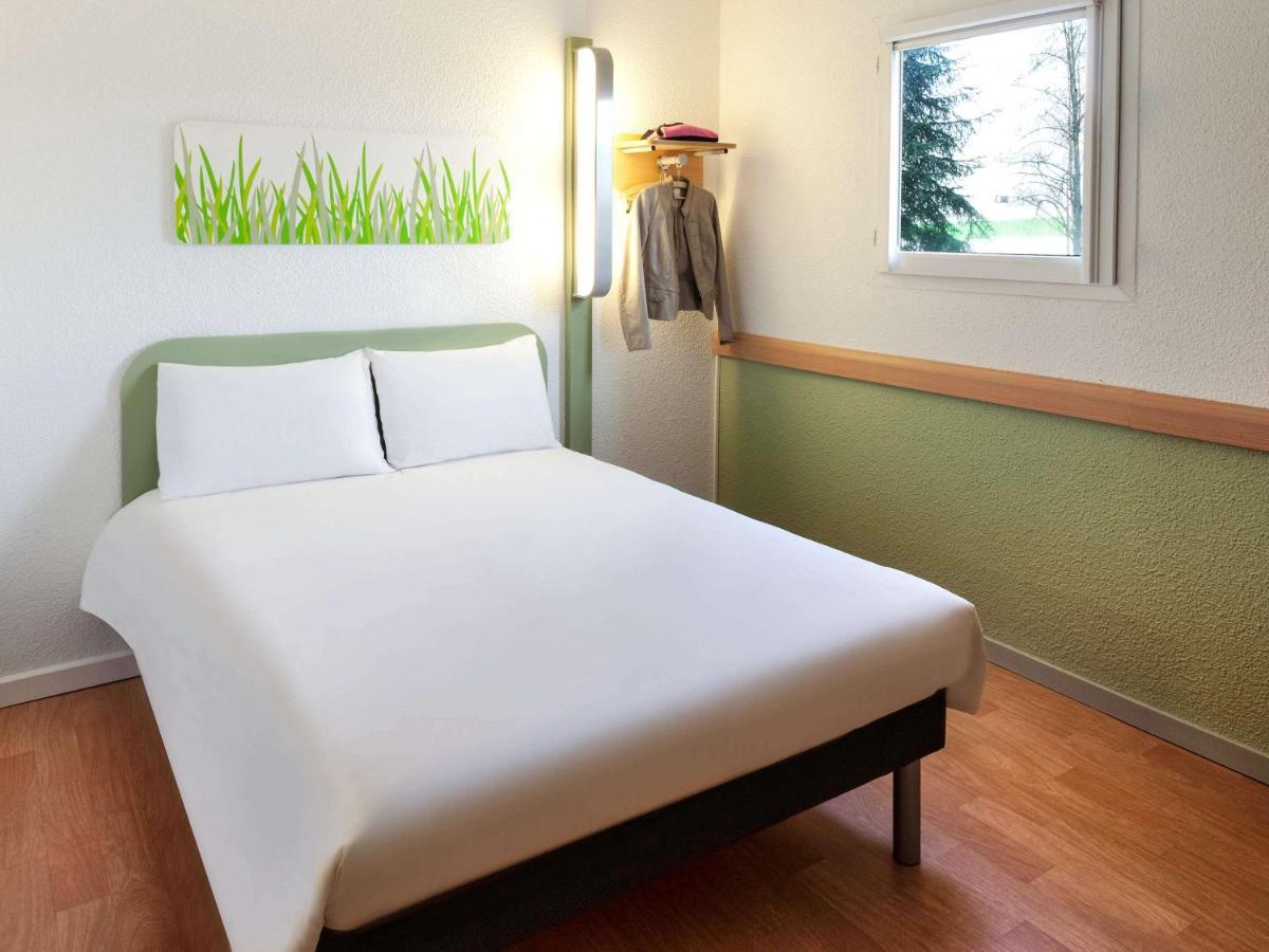 Ibis Budget Pau Est Buitenkant foto
